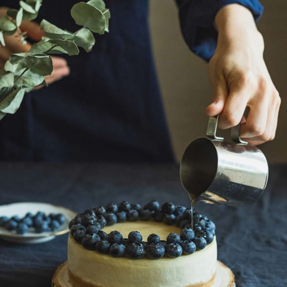 Blueberry Cheesecake with Honey Glaze