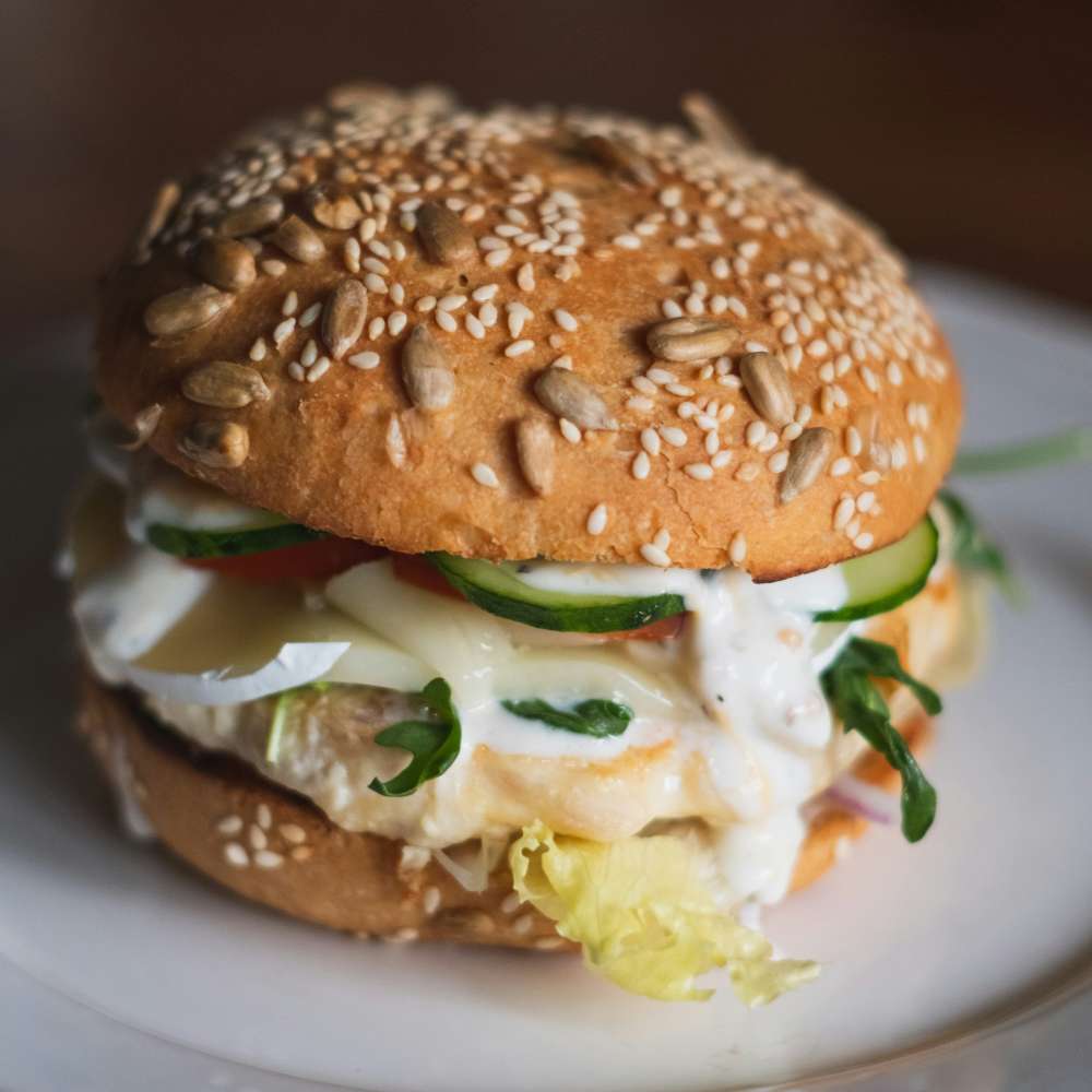 Chicken Sandwich with Creamy Garlic Sauce