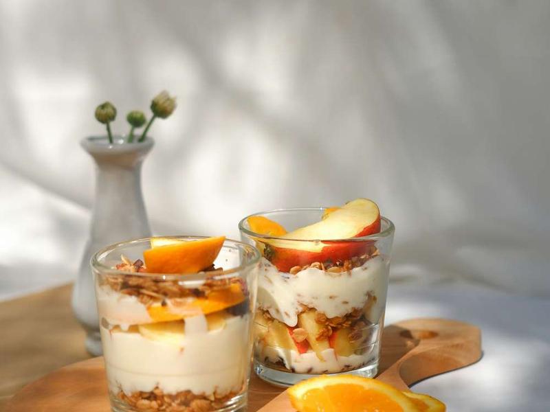 Yogurt Parfait with Granola, Apple & Orange